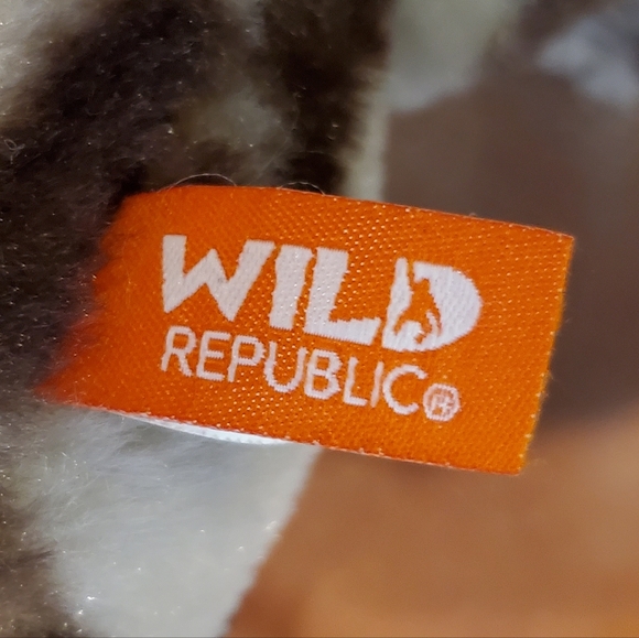 18 inch Wild Republic Gray Spotted Harbor Seal - Picture 7 of 9